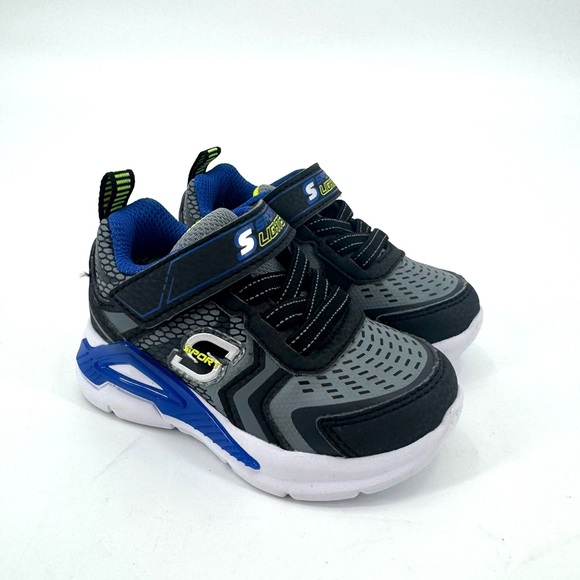 Other - NWOT S Sport By Skechers Black and Blue Light Up Fluxe Sneakers Size 5
